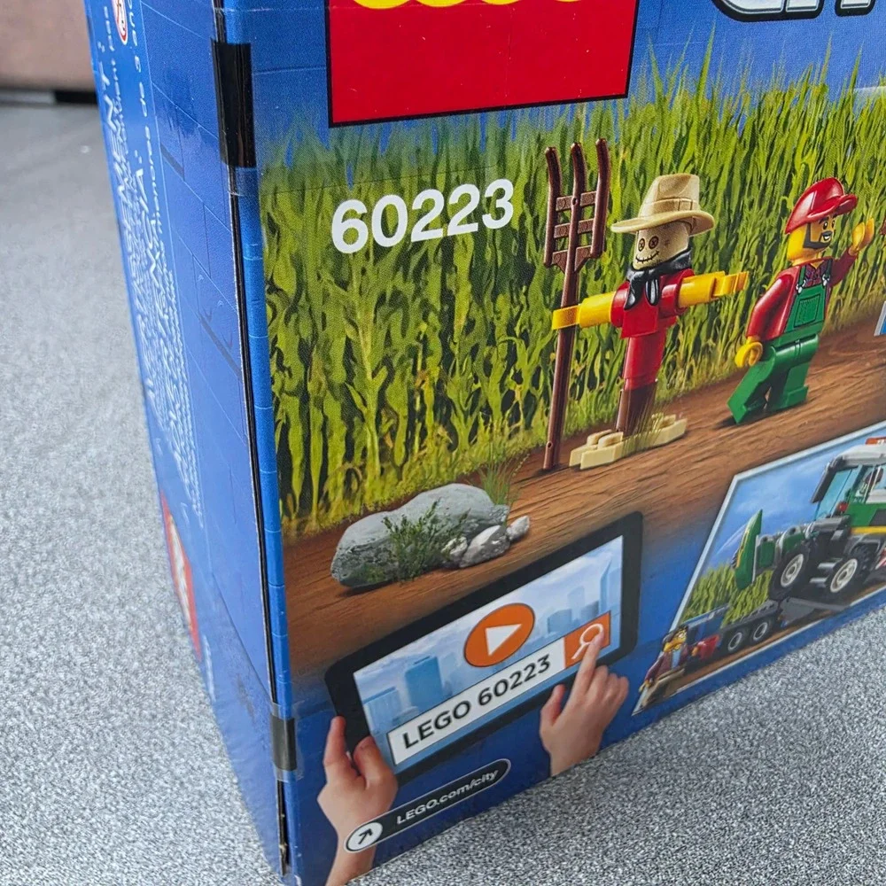 LEGO City Harvester Transport 60223 Kids New Sealed Farm Truck Set